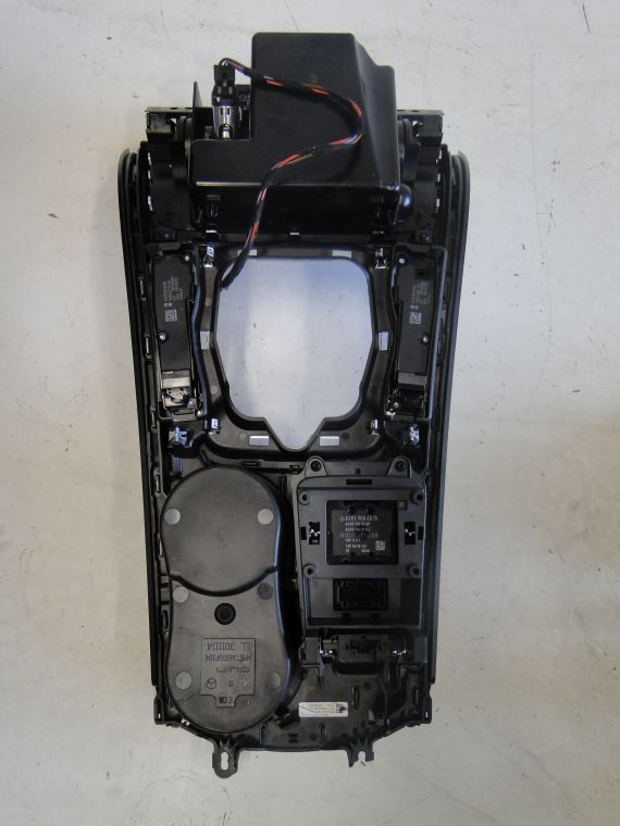 MERCEDES C KLASA W205 PANEL WYBIERAK - obrazek 3