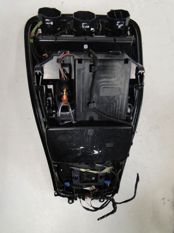MERCEDES C KLASA W205 PANEL NAWIEW + POPIELNICZKA - obrazek 5