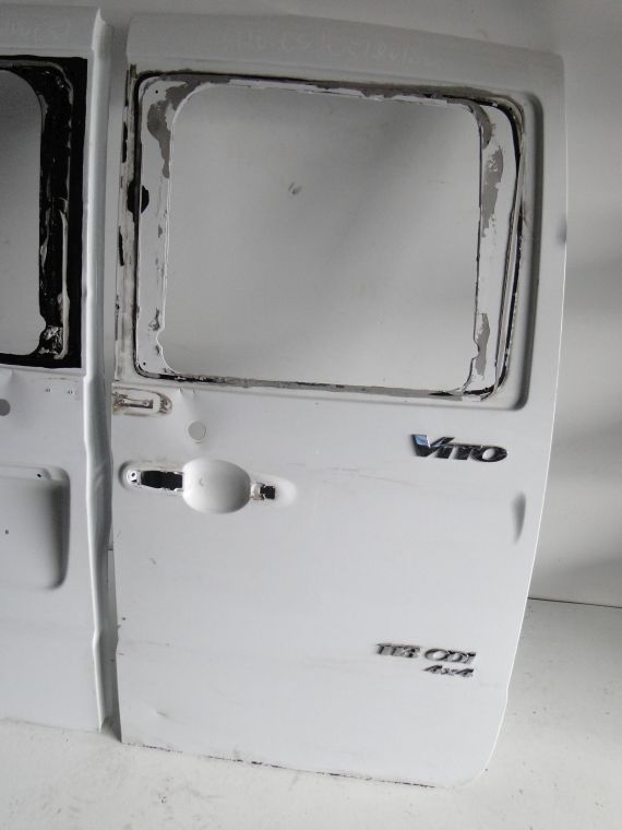MERCEDES V KLASA W447 DRZWI PRAWE TYLNE