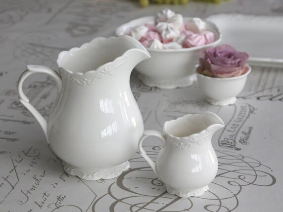 Milchkanne Provence aus Porzellan von Chic Antique