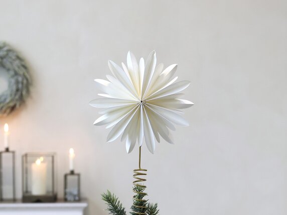 Weihnachtsbaum Spitze aus Papier
