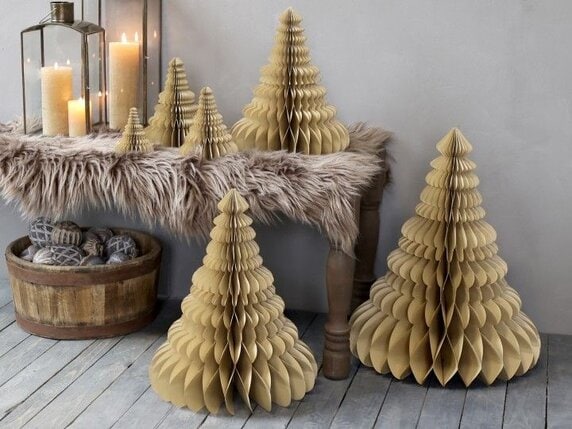 Weihnachtsbaum aus Papier