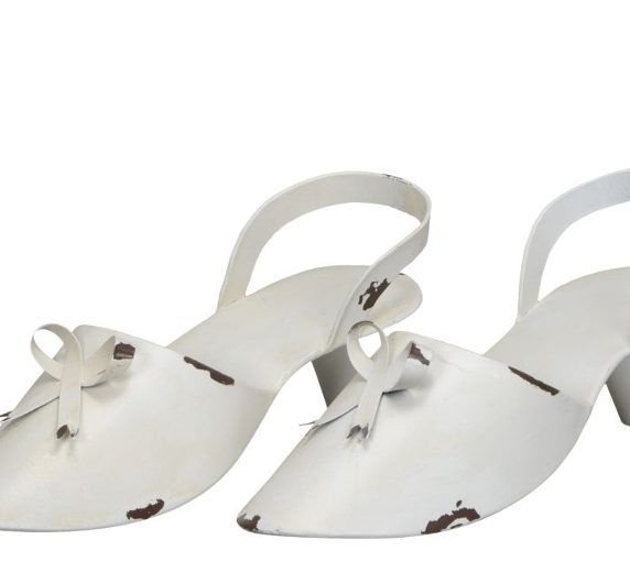 Dekoschuhe aus Metall