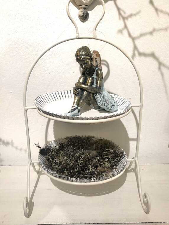 Etagere, Tellerhalter mit Krone