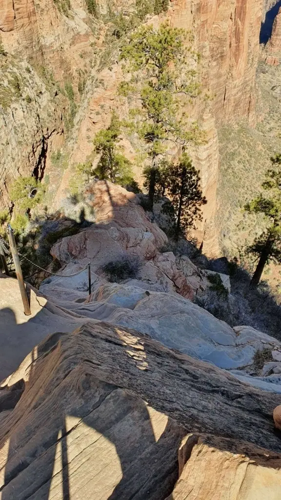 Blick nach unten vom Angels Landing