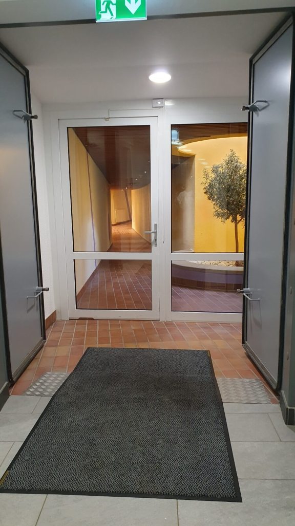 Bademantelgang zur Crucenia Therma