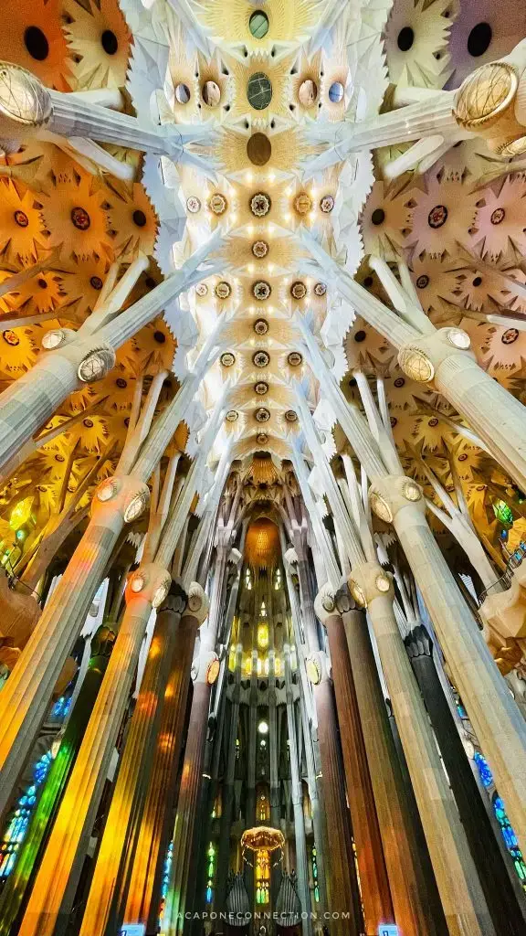 La Sagrada Familia Interior