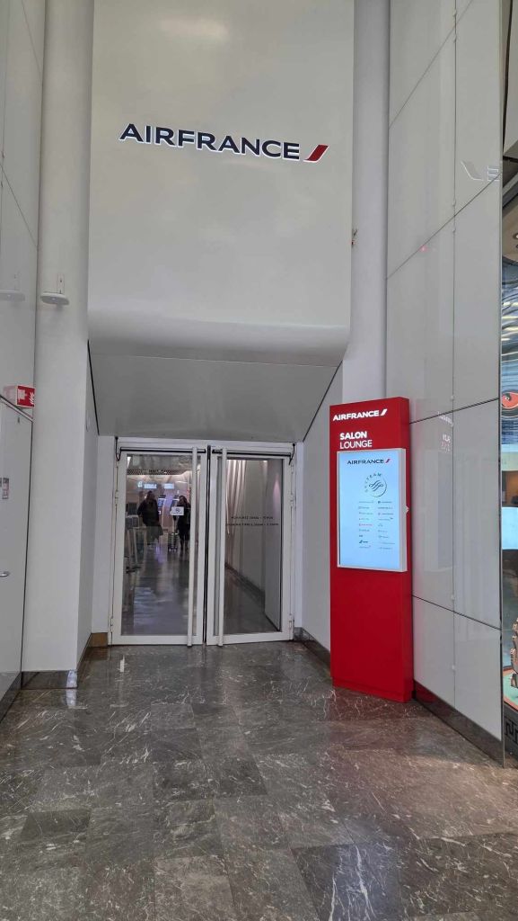 Air France Lounge Paris Terminal 2E Halle M - CDG Airport