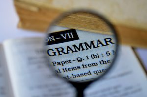 dampak kesalahan grammar