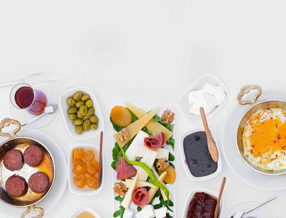 Düsseldorf Brunch bei Finest Lezzet Restaurant in Golzheim. Luxus hochwertige Brunch und Frühstück.