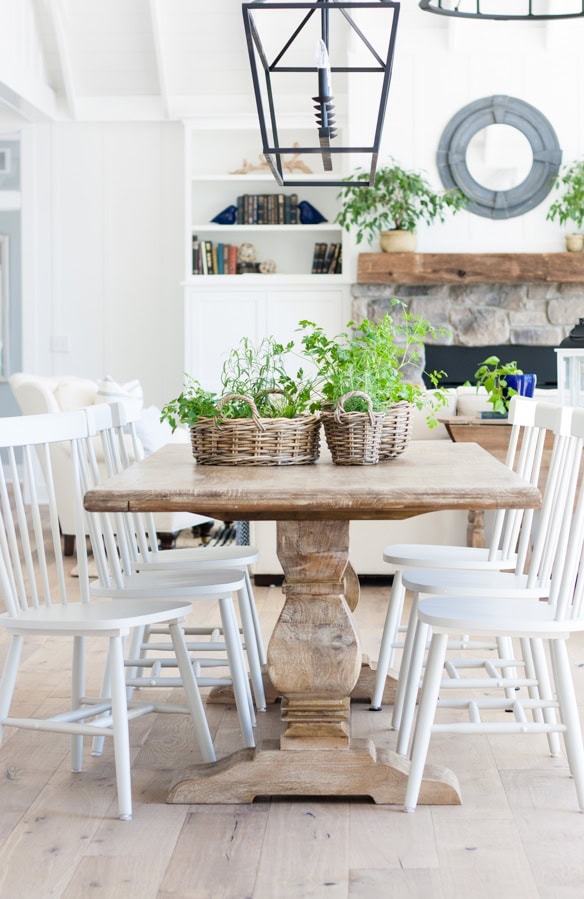 Lake house dining room