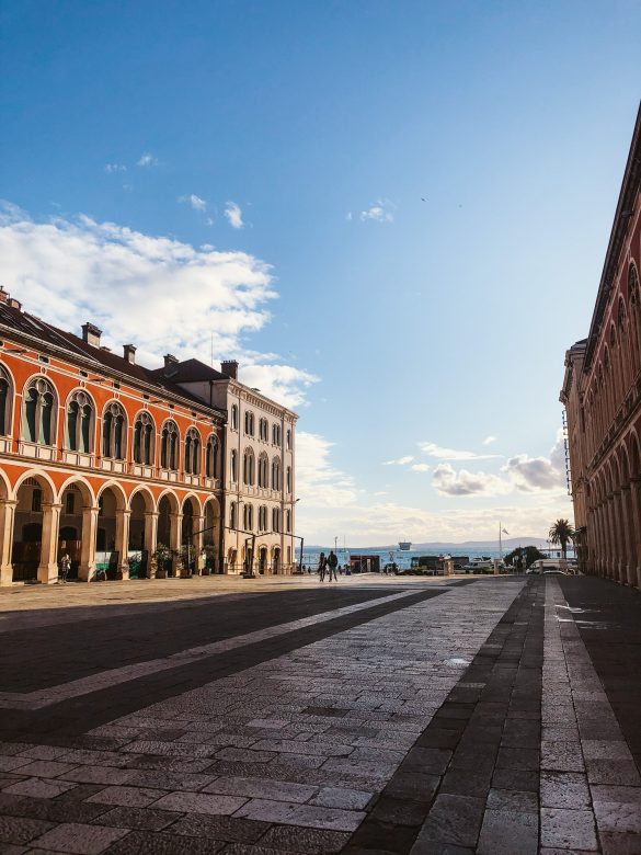 Como llegar de Zadar a Split