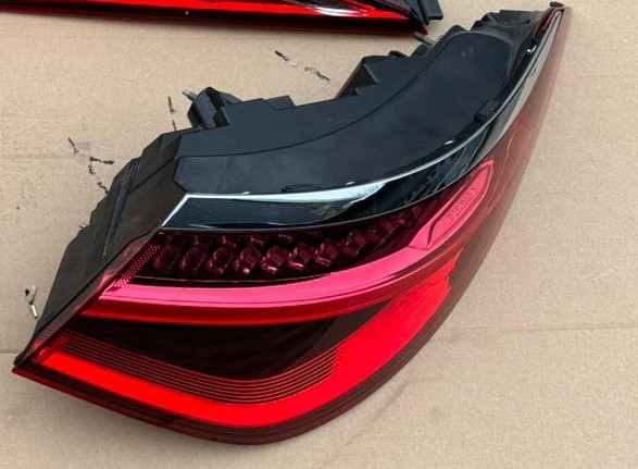 MERCEDES S KLASA W223 LAMPA TYLNA TYŁ PRAWA LED - obrazek 3