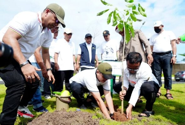 Gubernur Sulsel Implementasikan Gerakan ASRI Lewat Anti Mager dan Korve Bersama Masyarakat