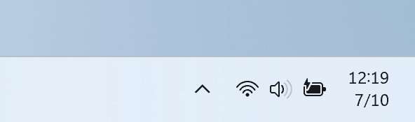 Removing or Hiding Windows 11 Notification Bell Icon from the Taskbar