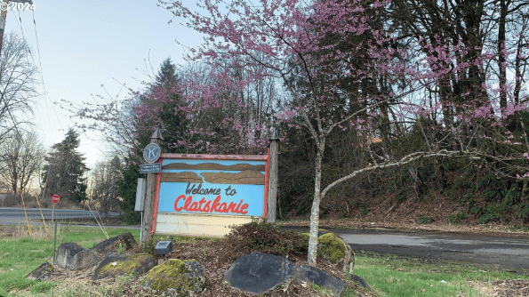 Clatskanie-Oregon-welcome-sign