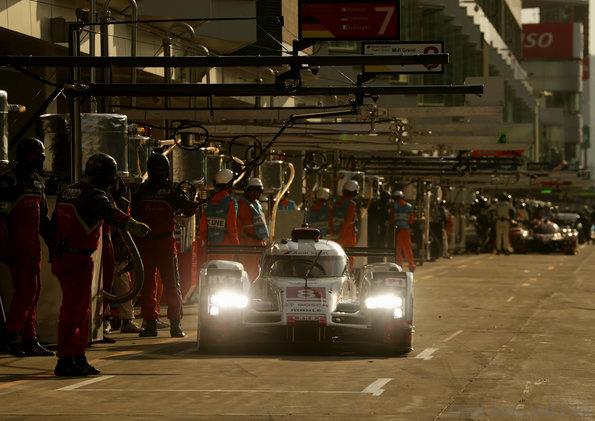 Audi R18 e-tron quattro #8 (Audi Sport Team Joest), Lucas di Grassi, Loïc Duval, Oliver Jarvis
