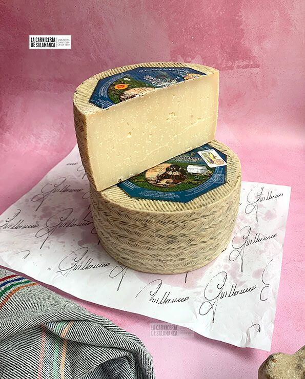 Queso el Pesebre semi curado. Disponible para comprar online en La Carnicería de Salamanca.