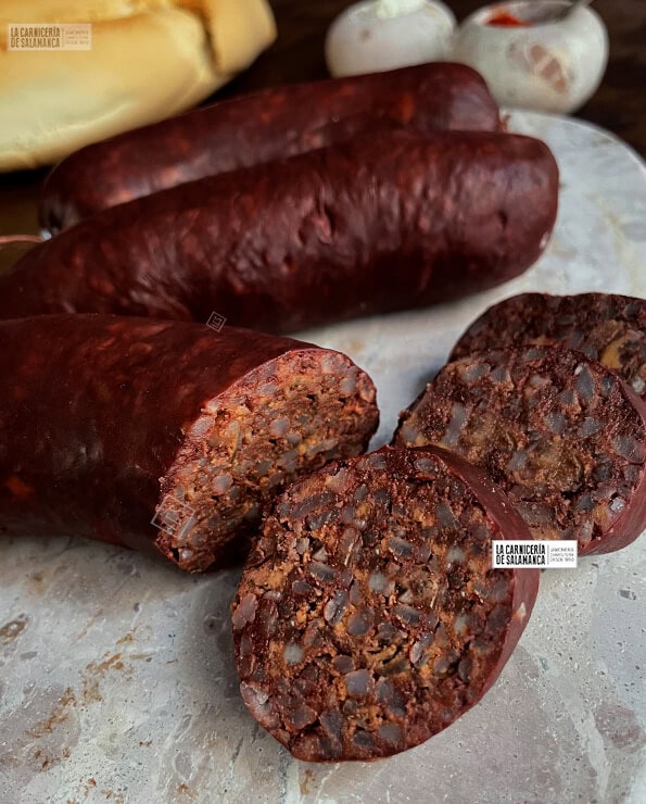 Detalle de la morcilla de Ávila de arroz. Disponible para comprar online en La Carnicería de Salamanca.