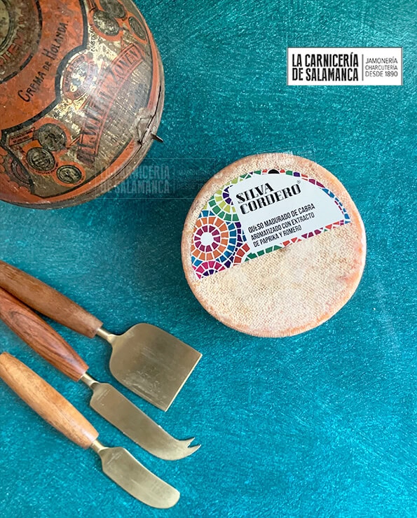 Queso madurado de cabra Silva Cordero, foto de La Carnicería de Salamanca, carnicería online Picante paprika