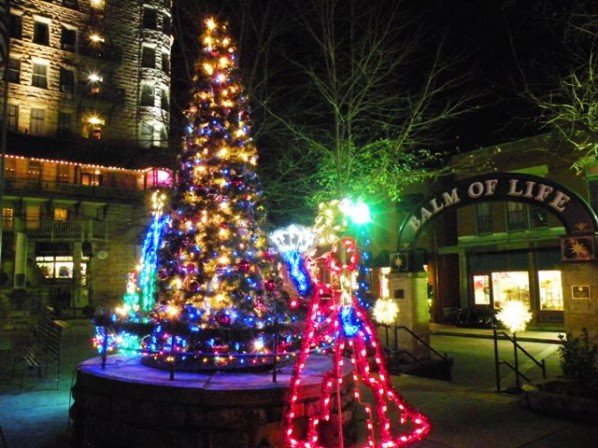 holidays in eureka springs