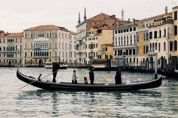 Tiffany Cruz, California Venice, Italy