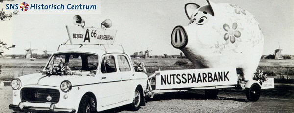 141127.a.poster.in.the.sns.historical.centre.600