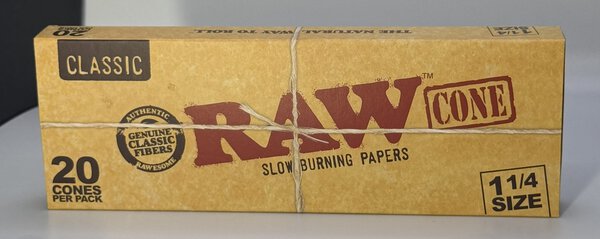 RAW Brand Cones - Classic - 1 1/4" - 20 Cones