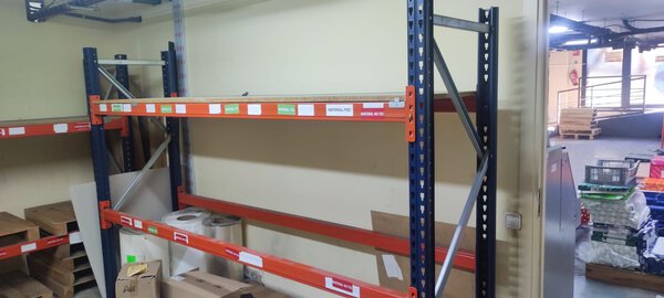 estantería picking reforzada mecalux completa