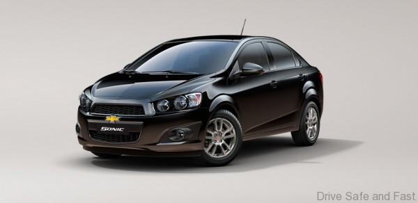 Chevrolet sonic-4-door1