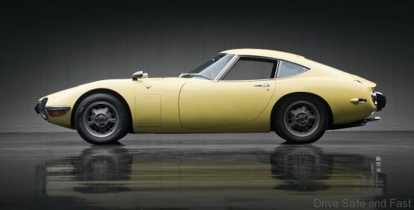 Toyota2000GT_01