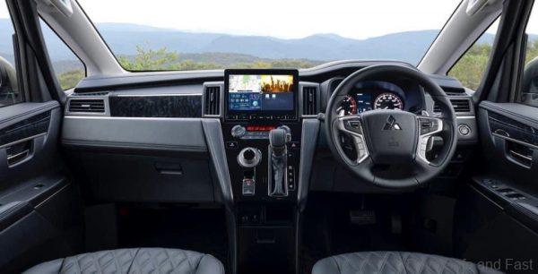 Mitsubishi Delica D:5_MPV_cockpit