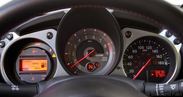 nismo-gauge-clusterjpg