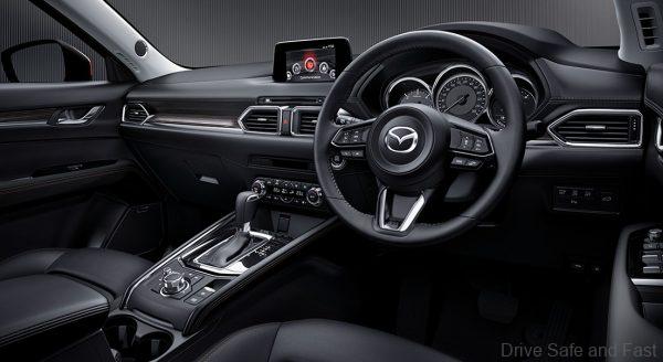 Mazda CX-8_dashboard