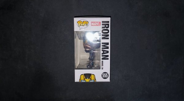 Figurine Funko Pop / Iron Man "Model 39" N°555 / Marvel / Glows In The Dark Spécial édition