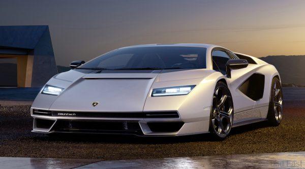 2021 Lamborghini Countach LPI 800-4 front