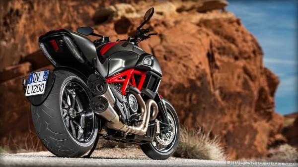 DIAVEL CARBON_0053