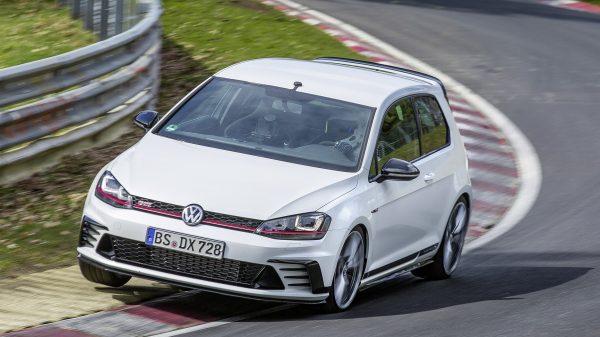 volkswagen_golf_gti2