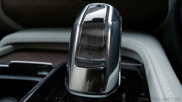 Volvo-XC90- - 19