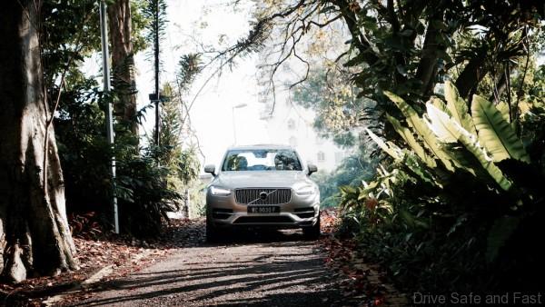 Volvo-XC90- - 3