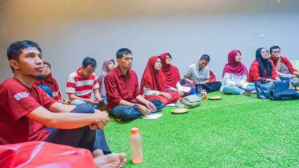 Chief's Note: Memberi dan Mencuri