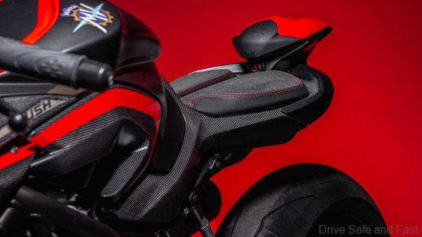 MV AGUSTA RUSH 1000 rear seat