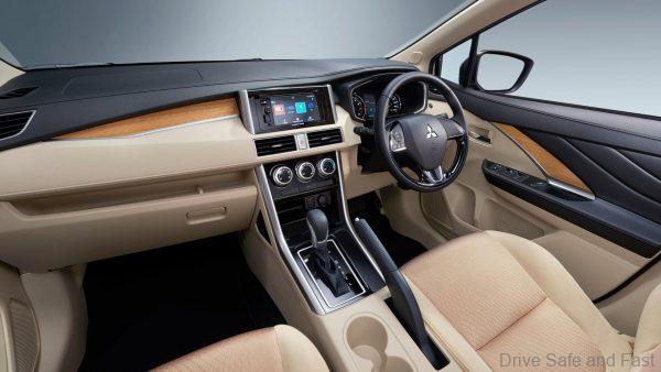 Mitsubishi Xpander dashboard
