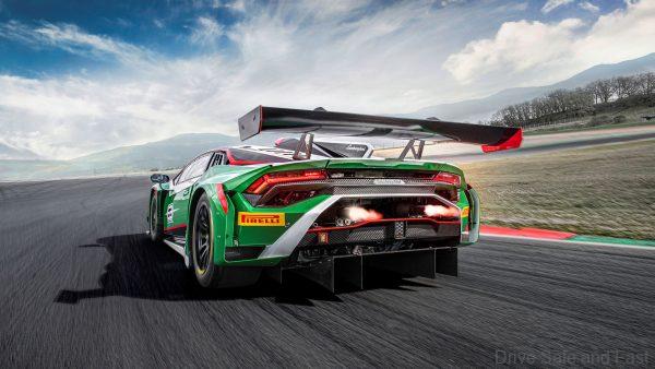 rear end Lamborghini Huracán EVO2