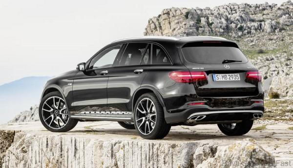 Mercedes-AMG GLC 43 (X 253), 2016 Exterieur: Obsidianschwarz; Interieur: Leder Schwarz, Performance Sitze Kraftstoffverbrauch kombiniert (l/100 km):  8,3 CO2-Emissionen kombiniert (g/km): 189 exterior: obsidian black; interior: leather black, performace seats Fuel consumption, combined (l/100 km):   8.3 CO2 emissions, combined (g/km):  189