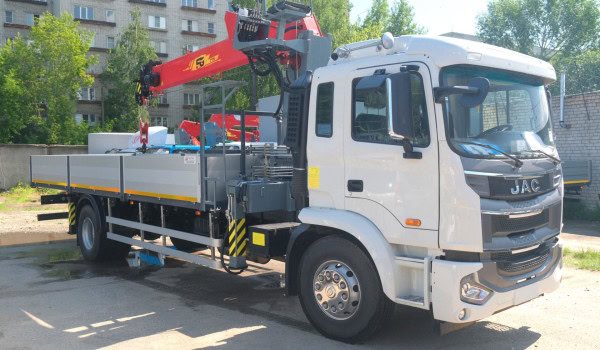 Бортовой автомобиль JAC N200 c КМУ FG 716