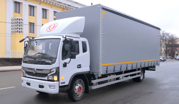 Тентованный грузовик 56 м³ DongFeng C120