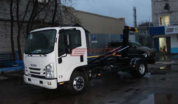 Мультилифт на шасси Isuzu NQR90L-K с крюковым погрузчиком Hyva 06-37-S PRO