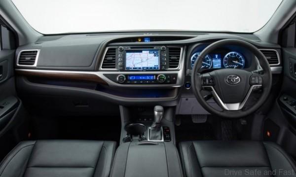 Toyota Hilux REVO6