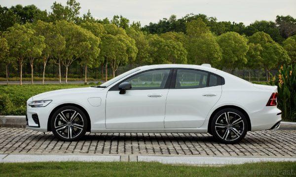 Volvo S60 T8 side